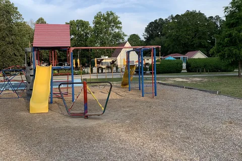 Fayetteville RV Resort and Cottages