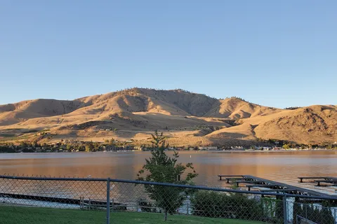 Lakeshore RV Park and Marina