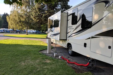 Lakeshore RV Park and Marina