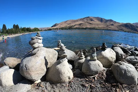 Lakeshore RV Park and Marina