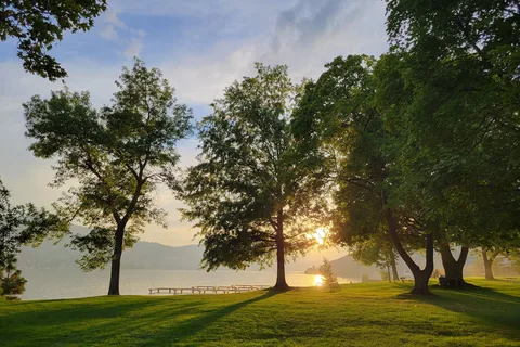 Lakeshore RV Park and Marina