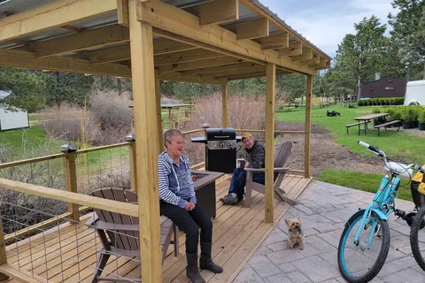 Larsson's Crooked Creek RV Resort, Lodge and Cabins