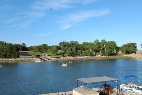 North Shore Marina Campground