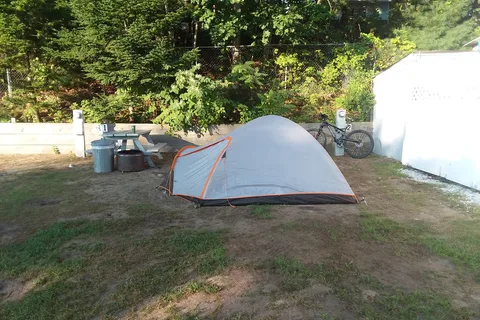 Ne're Beach Family Campground