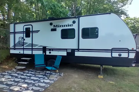 Ne're Beach Family Campground