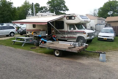Ne're Beach Family Campground