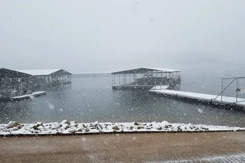 Pontiac Cove Marina and Lake Harbour Resort