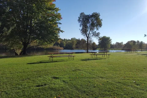 Hucklberry Acres Campgrounds/Bar Restaurant