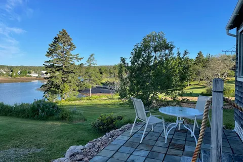 MainStay Cottages and RV Park