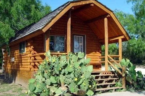 Mustang Hollow Campground