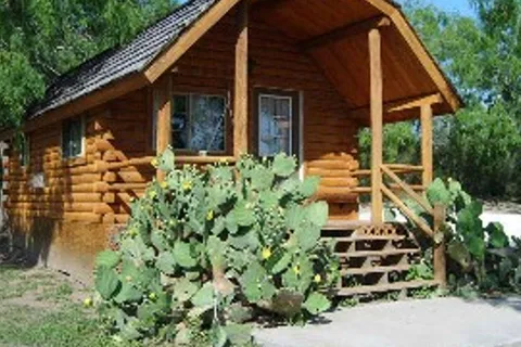 Mustang Hollow Campground