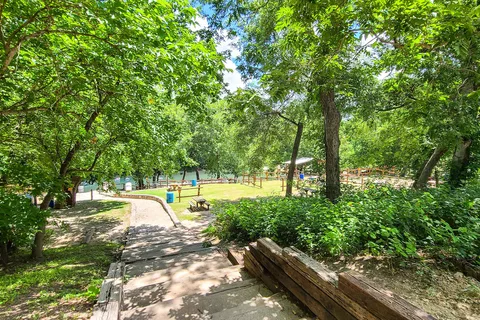 Mountain Breeze Campground