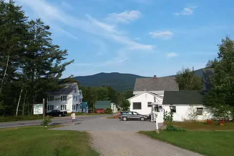 Maple Haven Camping Cottages