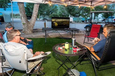 Kiva RV Park and Horse Motel