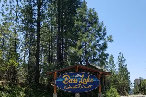 Outdoorsy Yosemite