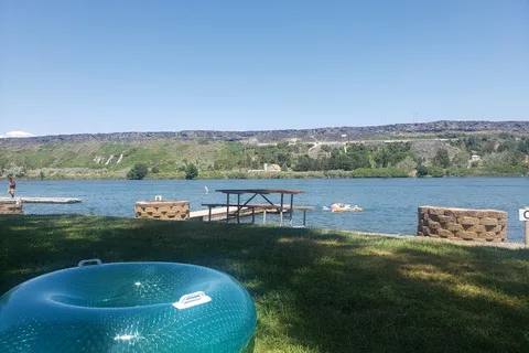 Thousand Springs Resort
