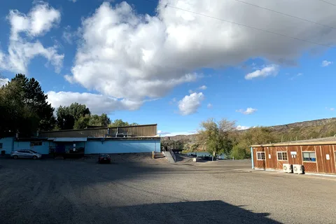 Thousand Springs Resort