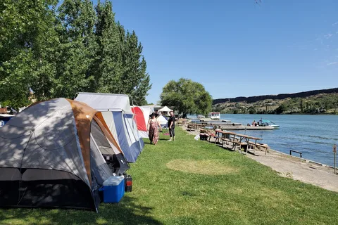 Thousand Springs Resort