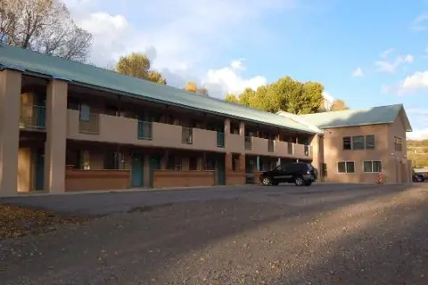Down Home Lodge & Family RV Resort