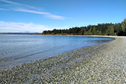 Smelt Bay Provincial Park