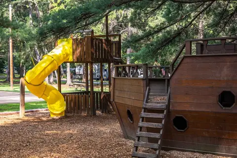 Campers Paradise Campground and Cabins