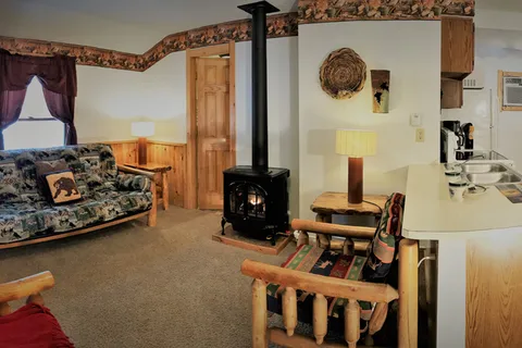 Lake Park Campground and Cottages