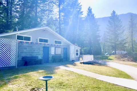 Birdland Bay RV Resort