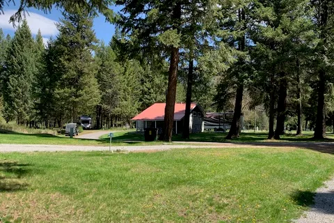 Birdland Bay RV Resort
