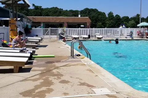 Beachcomber Camping Resort