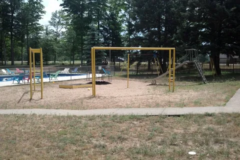 Chain-O-Lakes Campground