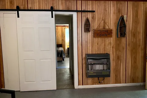 Arrowhead Cabin Canoe