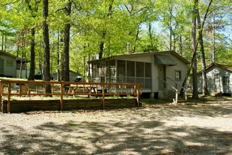 Arrowhead Cabin Canoe