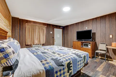 Rainbow Lodge and RV Park
