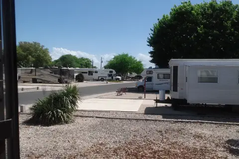 Lone Star Corral Escapees RV Park