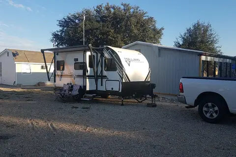 Lone Star Corral Escapees RV Park