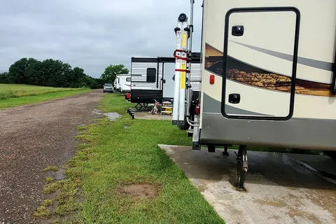 T and R RV Resort