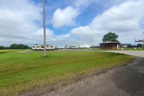 T and R RV Resort