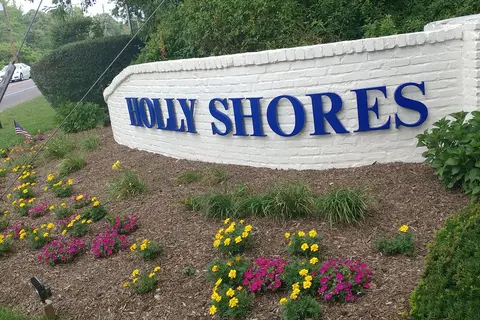 Holly Shores Campground
