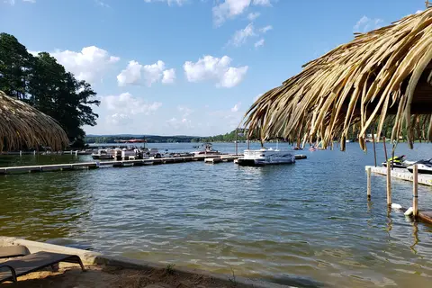Chesnut Bay Resort