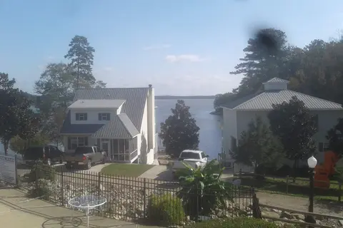 Chesnut Bay Resort