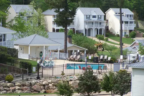 Chesnut Bay Resort