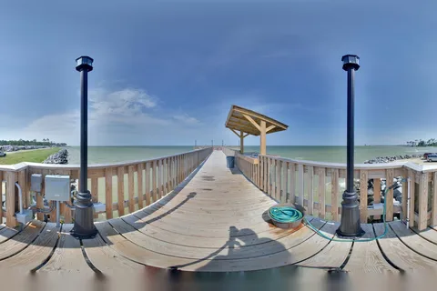 Sun Retreats Gwynn's Island