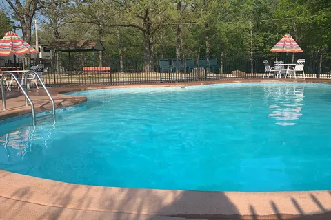 Majestic Oaks RV Park and Campground
