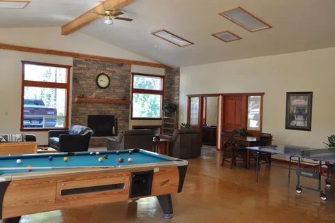 KM Resorts - Ponderosa Falls RV Resort