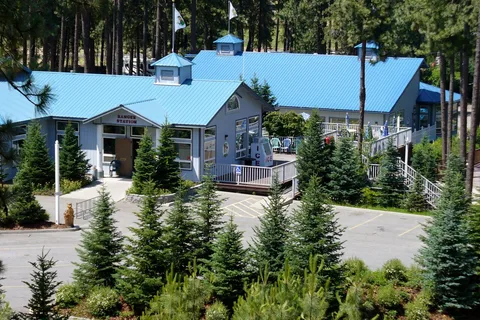 KM Resorts - Ponderosa Falls RV Resort