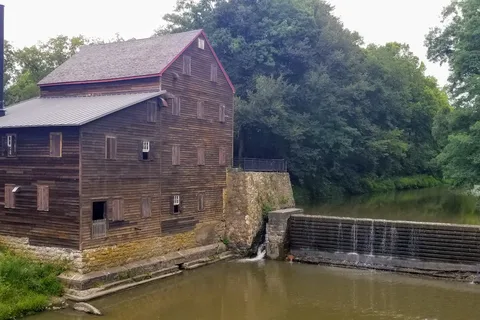 Wildcat Den State Park