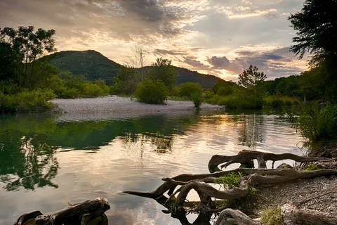 Nana's RV Park On the Frio