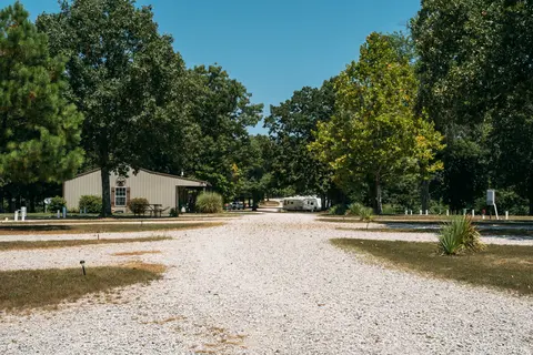 Arrowhead Point RV Park and Campground
