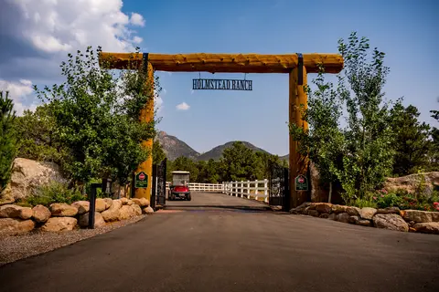 Holmstead Ranch Resort