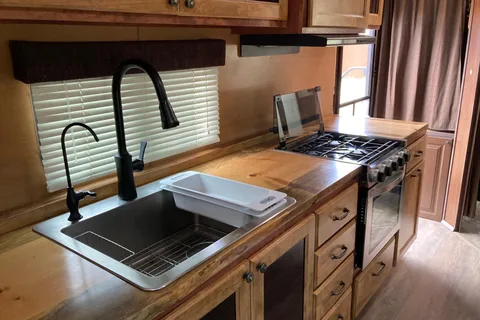 Jayco Feather 23RBM Travel Trailer
